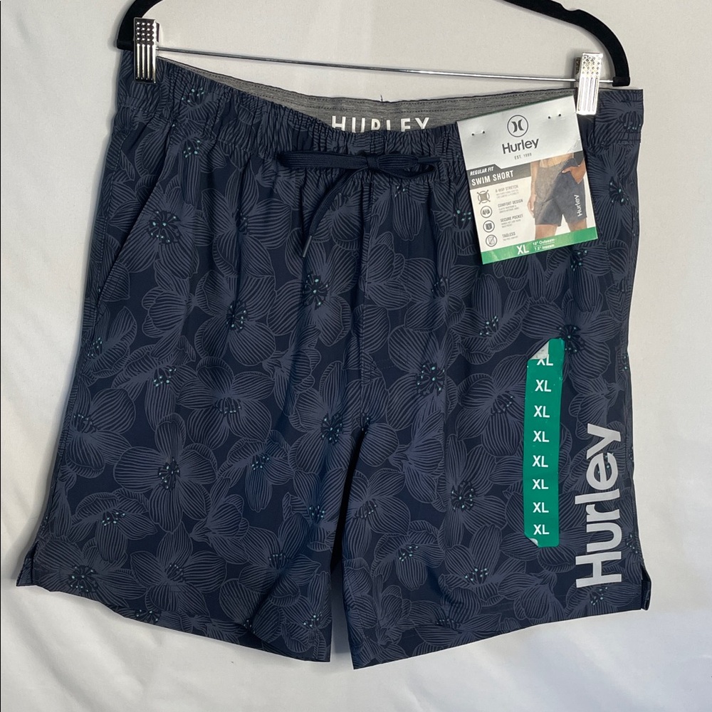 Hurley Men's Navy Floral‎ Athletic Shorts